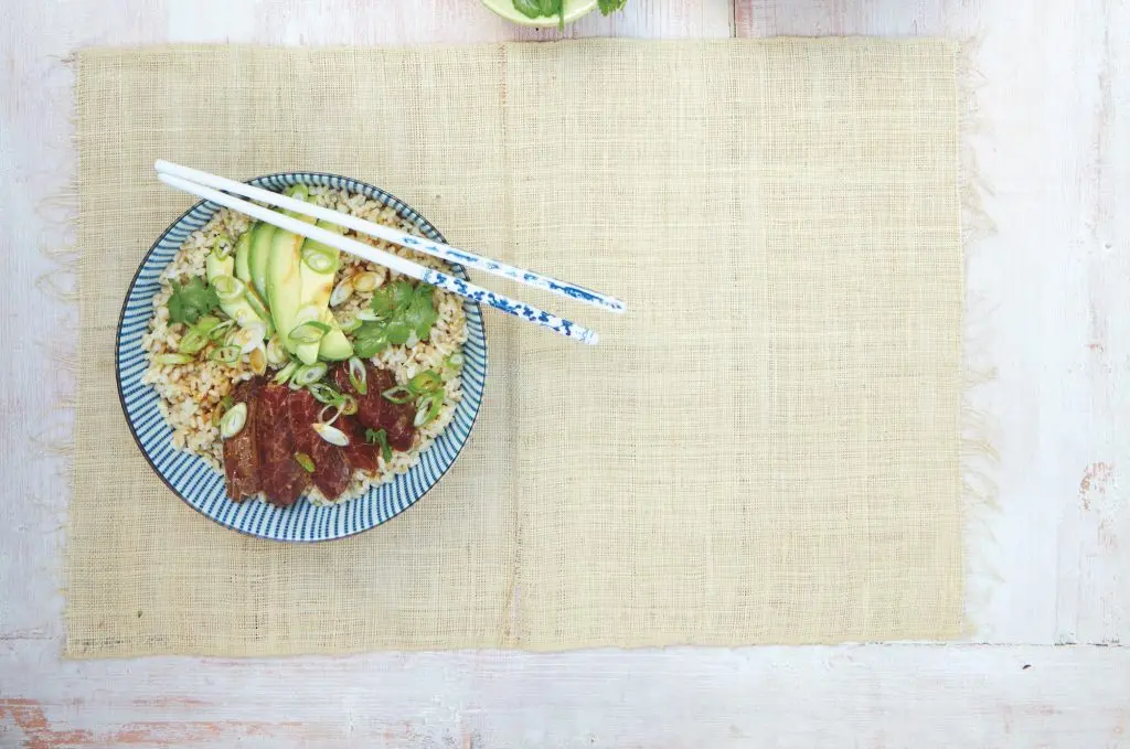 Magnesium-rich poke bowl recipe