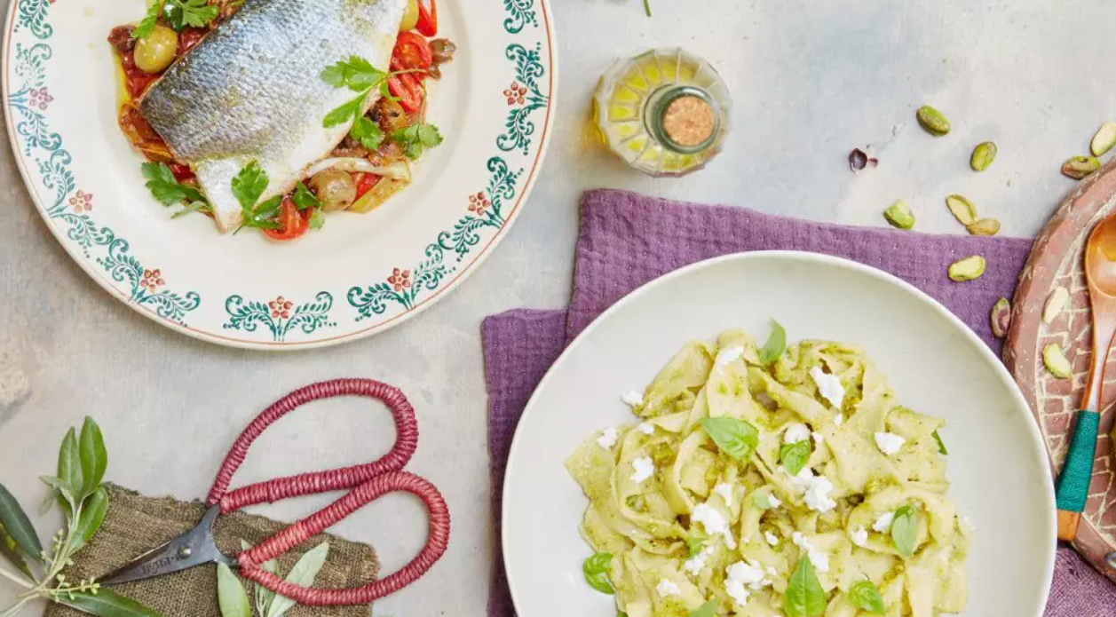 Homemade tagliatelle with pistachio pesto