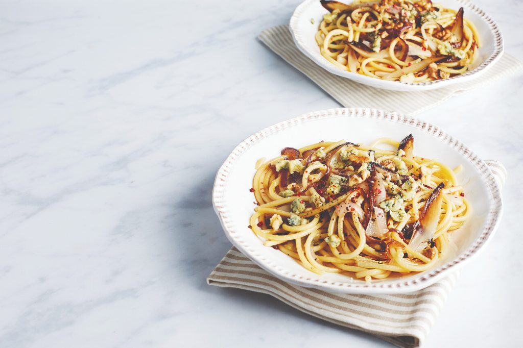 Bucatini pasta with red chicory and red onion