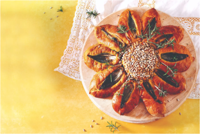 Tear-and-share bread recipe with shallot and rosemary
