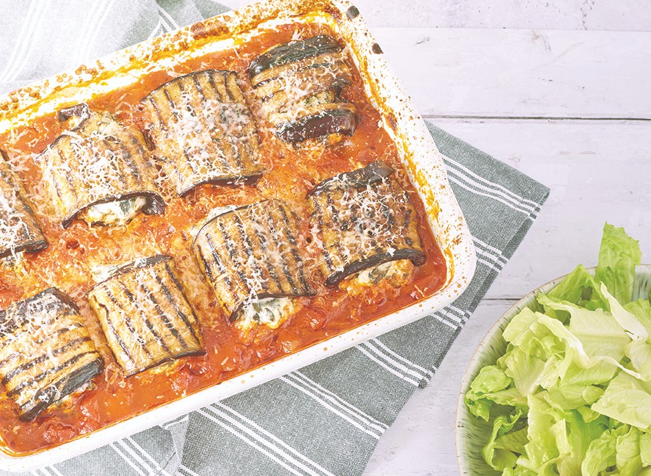 Aubergine ricotta and spinach rolls in a tomato sauce recipe