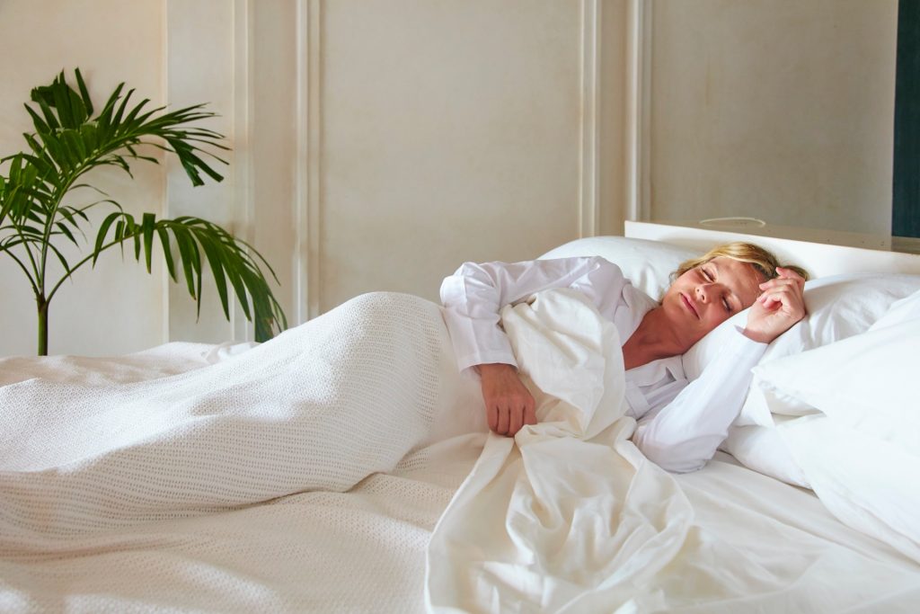 Hot flushes and hot flashes: why they happen and how to treat them