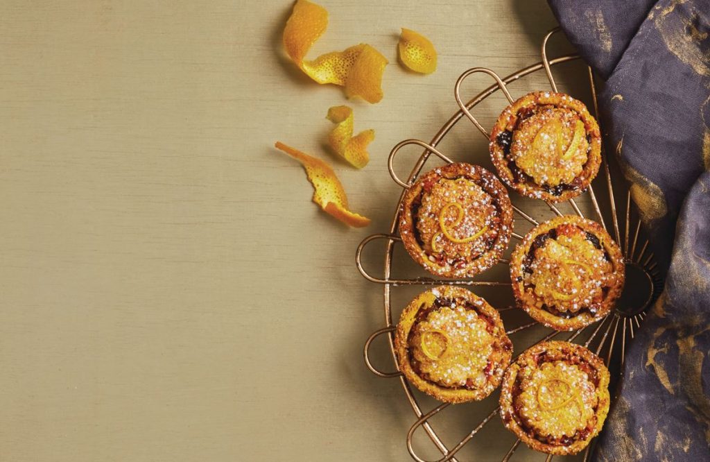 Turmeric mince pie recipe for cosy gatherings
