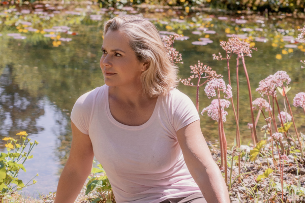 The Lightning Process for pain, with Lauren Stoney