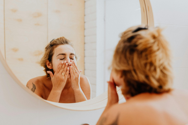 Double cleansing vs skipping your morning cleanse: which works in midlife?
